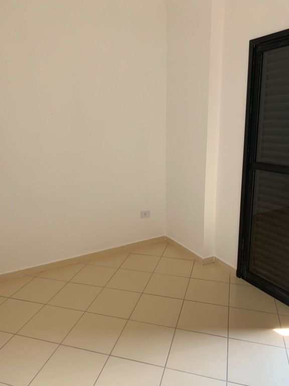 Apartamento em Praia Grande, no bairro Boqueirão
