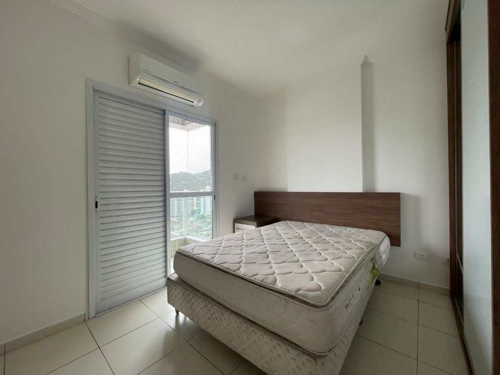 Apartamento em Praia Grande, no bairro Canto do Forte