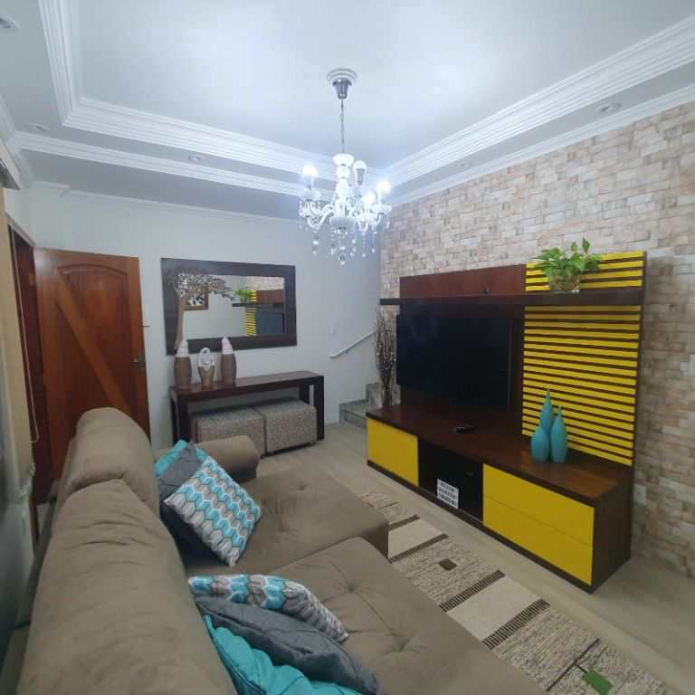 Sobrado em Praia Grande, no bairro Guilhermina