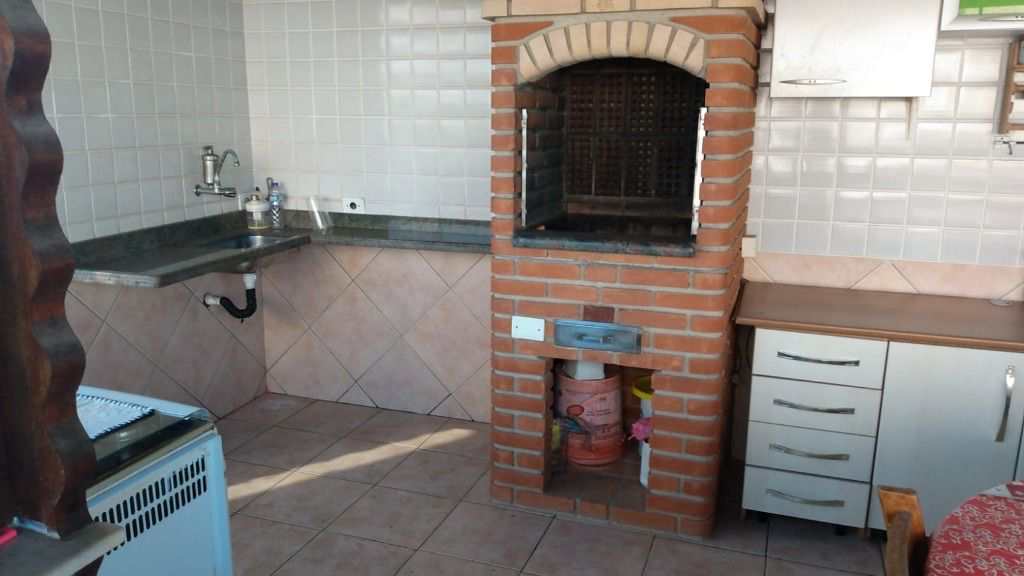 Sobrado em Praia Grande, no bairro Guilhermina