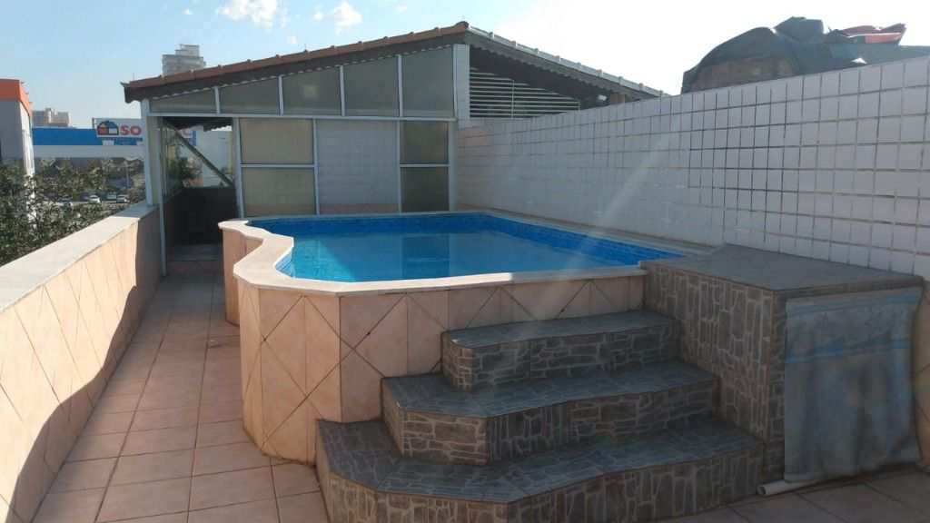 Sobrado em Praia Grande, no bairro Guilhermina
