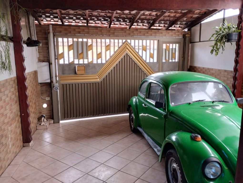 Sobrado em Praia Grande, no bairro Guilhermina