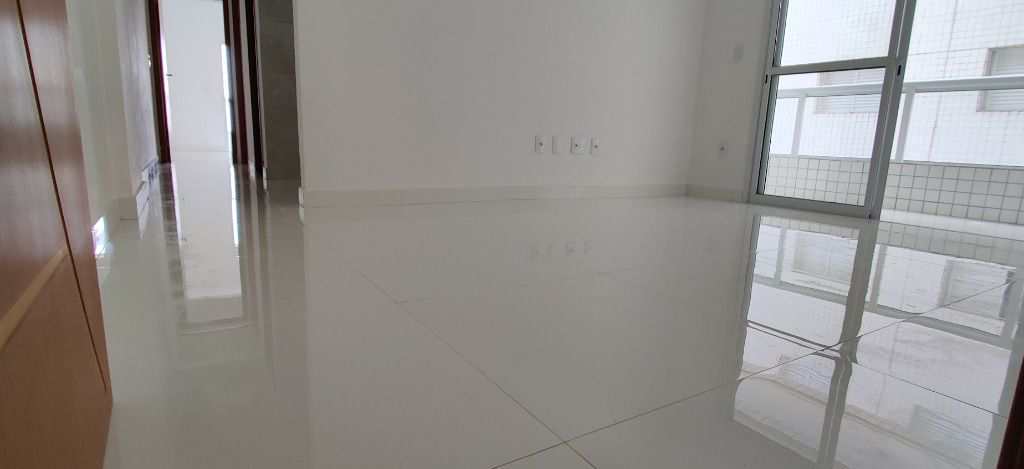 Apartamento em Praia Grande, no bairro Boqueirão