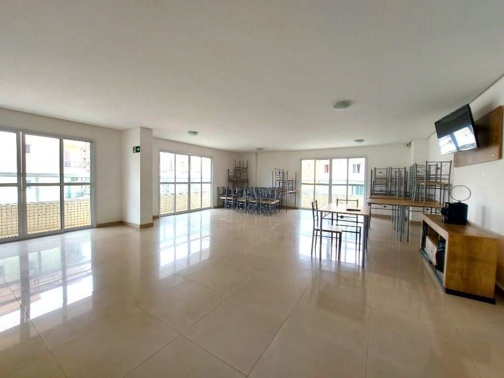 Apartamento em Praia Grande, no bairro Ocian