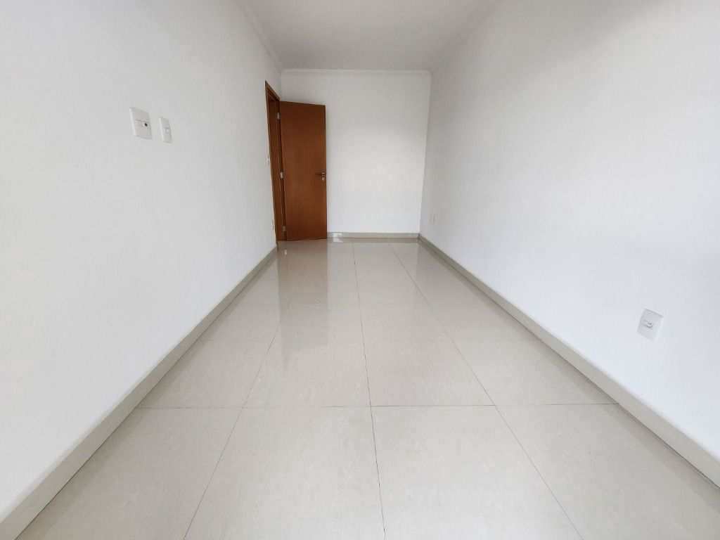 Apartamento em Praia Grande, no bairro Guilhermina