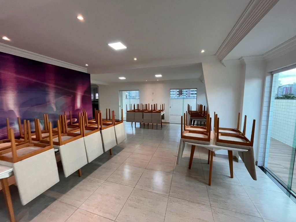 Apartamento em Praia Grande, no bairro Canto do Forte