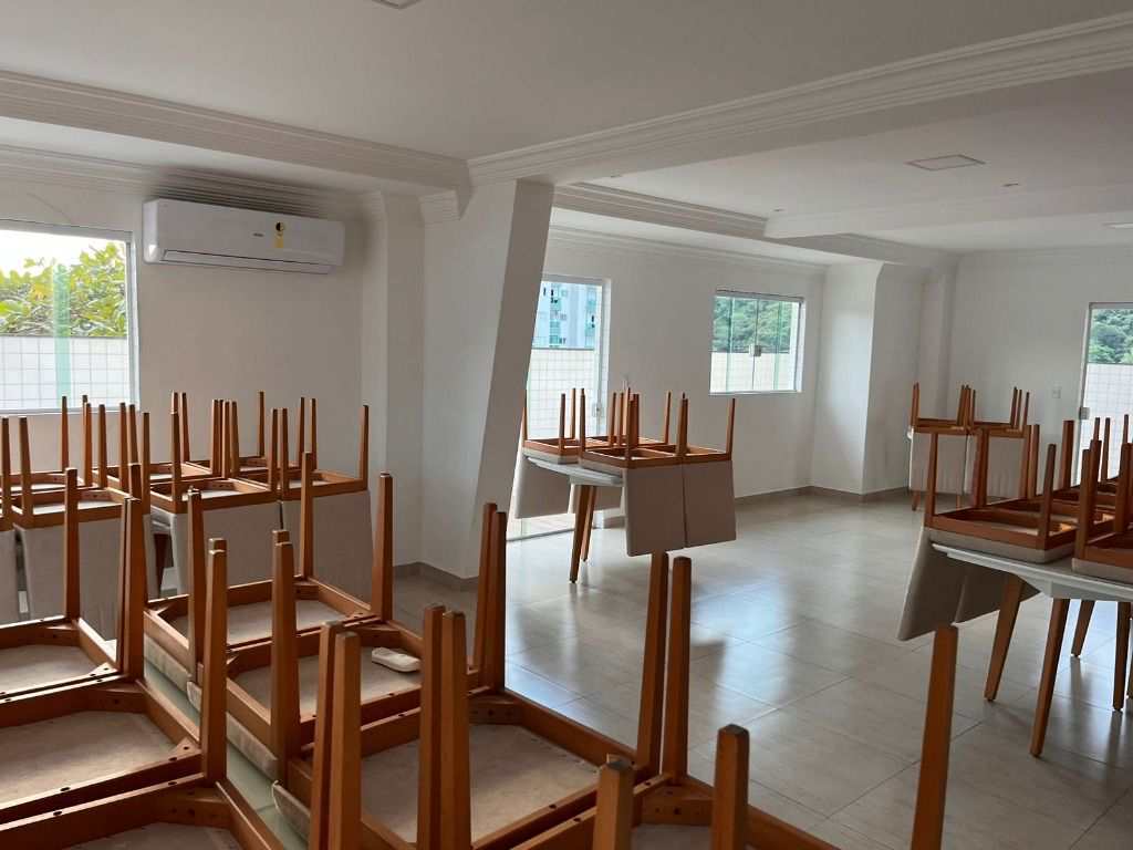 Apartamento em Praia Grande, no bairro Canto do Forte
