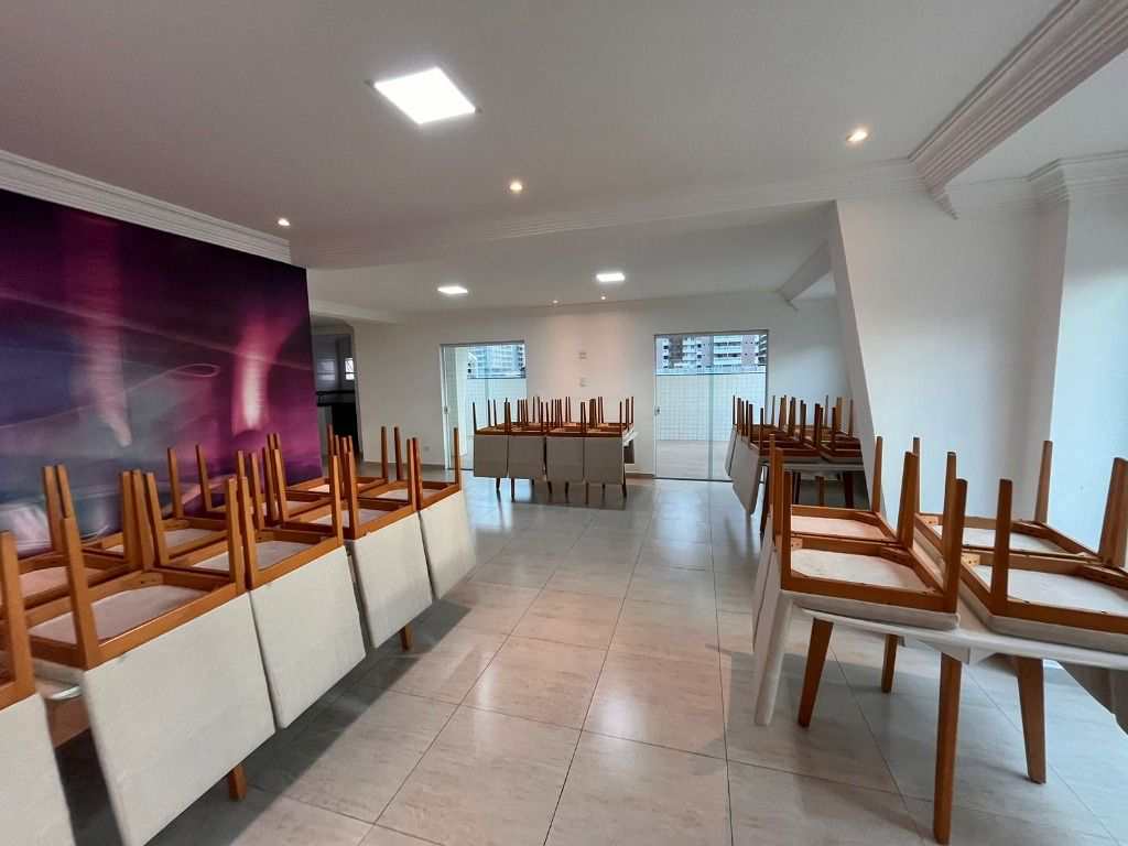 Apartamento em Praia Grande, no bairro Canto do Forte