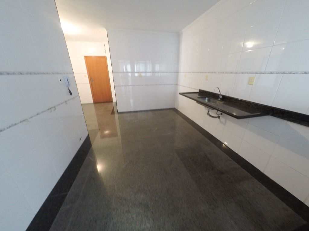 Apartamento em Praia Grande, no bairro Tupi