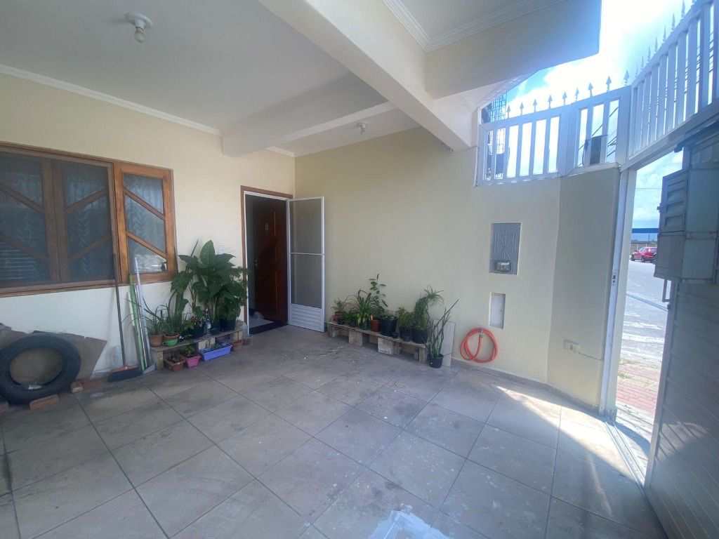 Casa em Praia Grande, no bairro Aviação