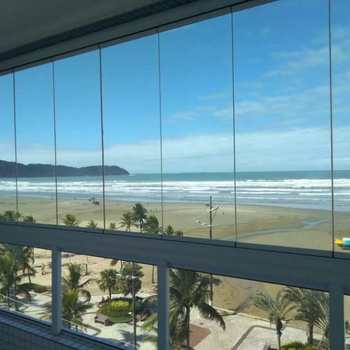 Apartamento em Praia Grande, bairro Guilhermina