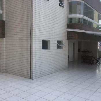 Apartamento em Praia Grande, bairro Guilhermina