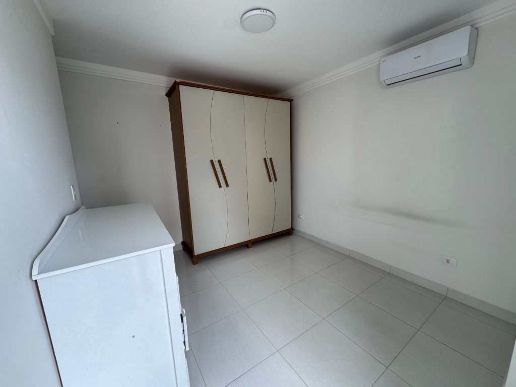 Apartamento em Praia Grande, no bairro Boqueirão