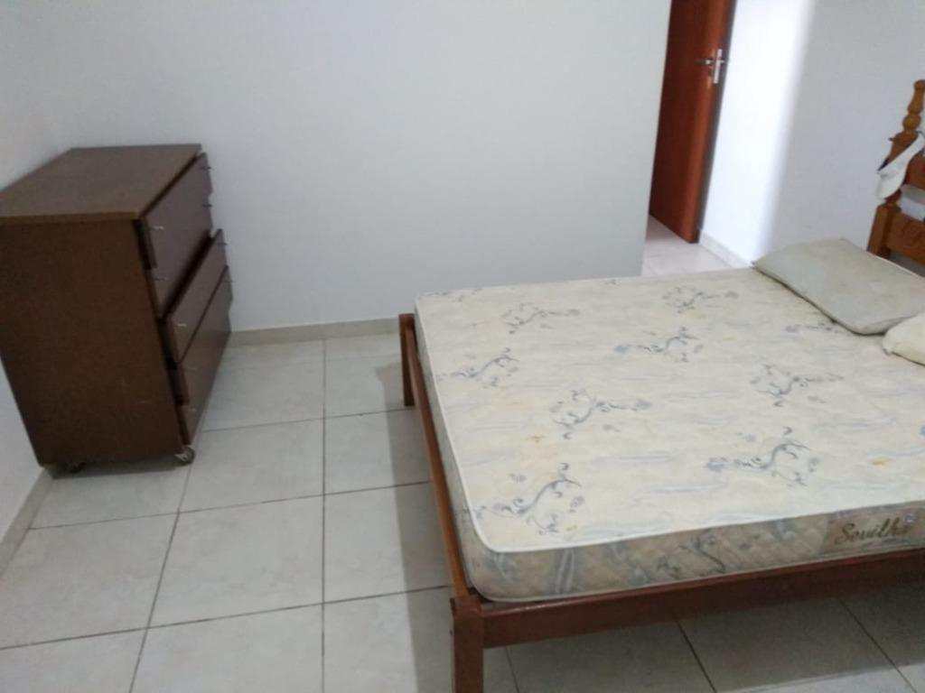Sobrado em Praia Grande, no bairro Guilhermina