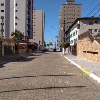 Sobrado em Praia Grande, bairro Guilhermina