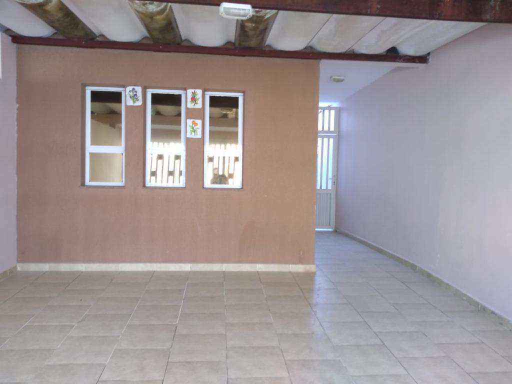 Sobrado em Praia Grande, no bairro Guilhermina