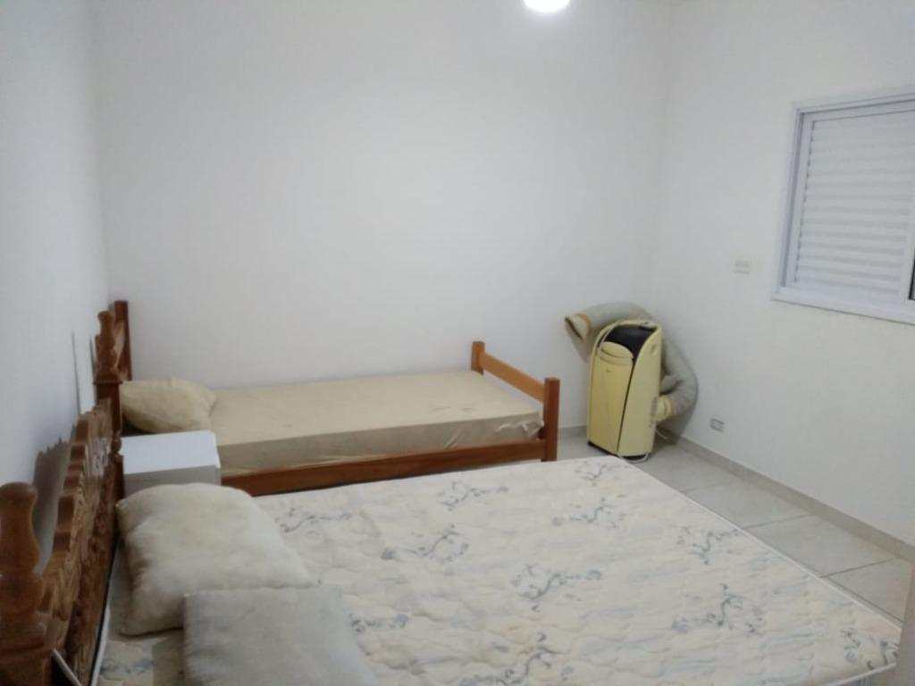 Sobrado em Praia Grande, no bairro Guilhermina