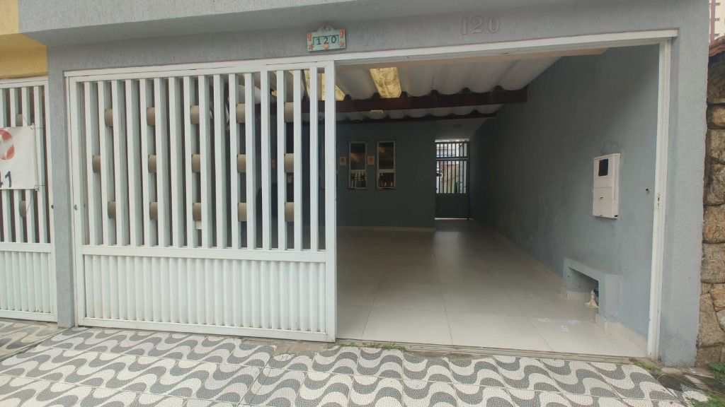 Sobrado em Praia Grande, no bairro Guilhermina