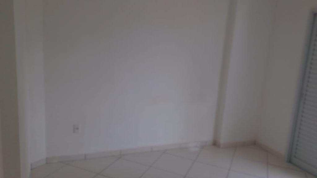 Apartamento em Praia Grande, no bairro Guilhermina
