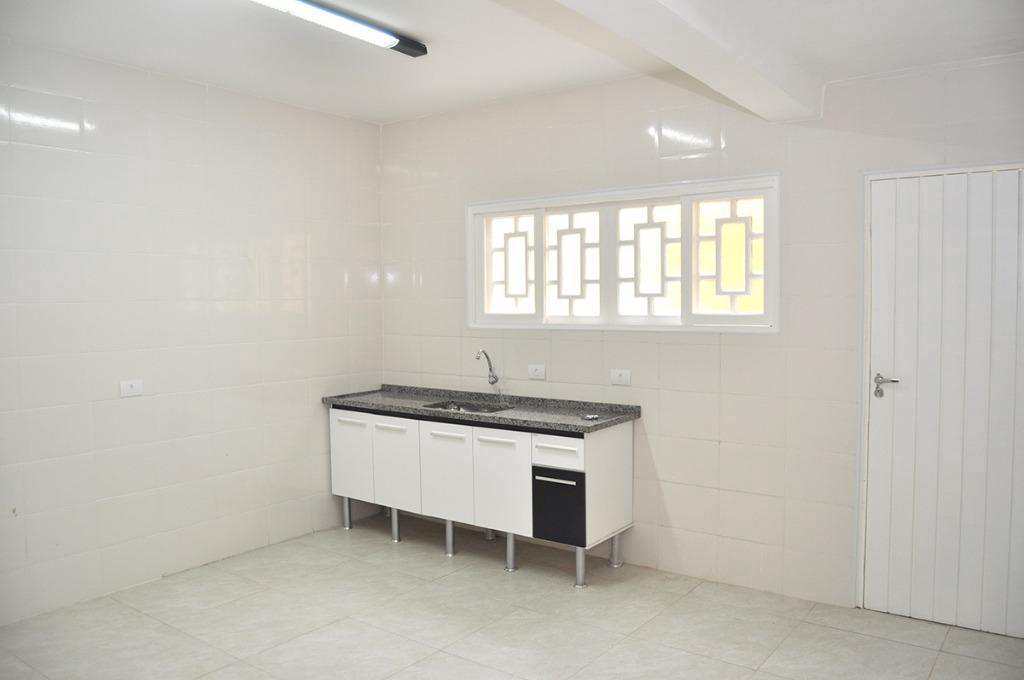 Sobrado em Praia Grande, no bairro Tupi