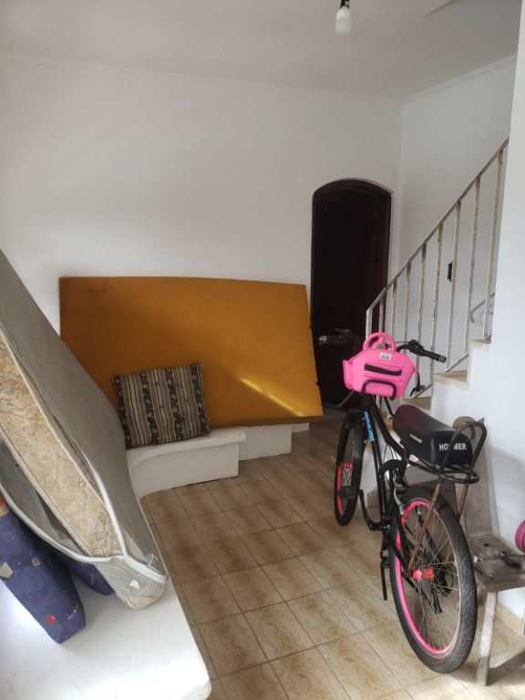 Casa em Praia Grande, no bairro Flórida