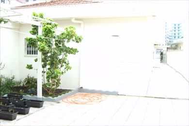 Casa em Praia Grande, no bairro Guilhermina