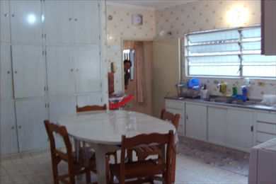 Casa em Praia Grande, no bairro Guilhermina
