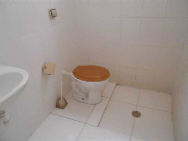 Casa em Praia Grande, no bairro Guilhermina