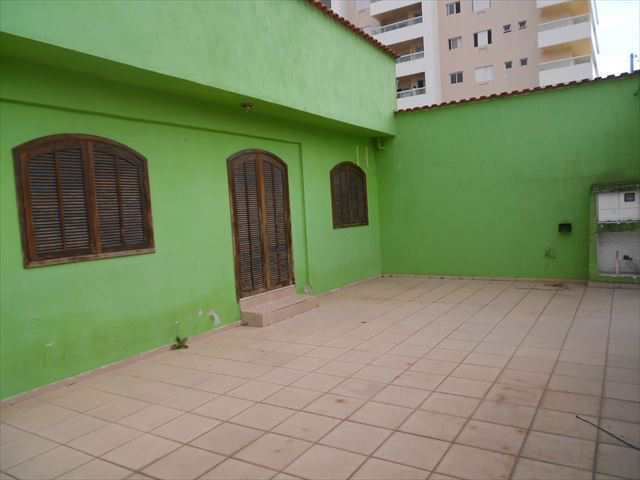 Casa em Praia Grande, no bairro Guilhermina
