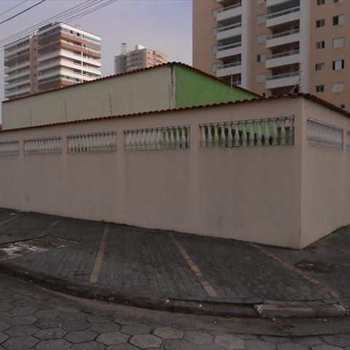 Casa em Praia Grande, bairro Guilhermina