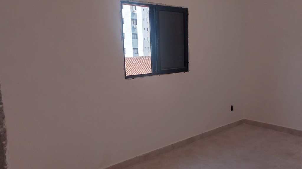 Casa de Condomínio em Praia Grande, no bairro Guilhermina