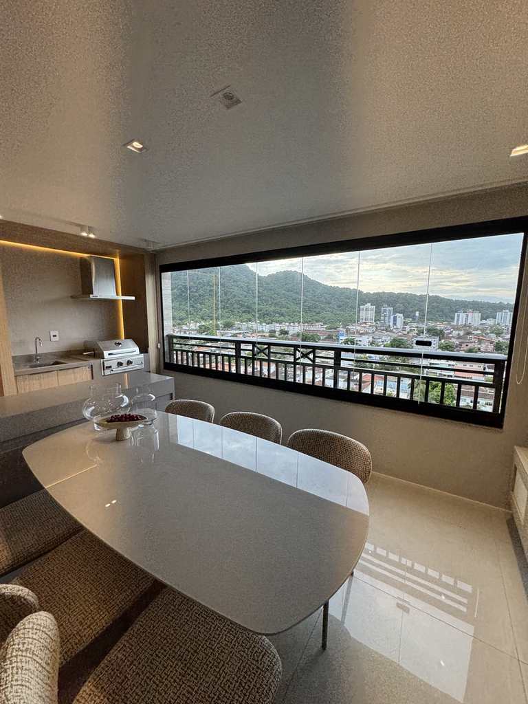 Apartamento em Praia Grande, no bairro Canto do Forte
