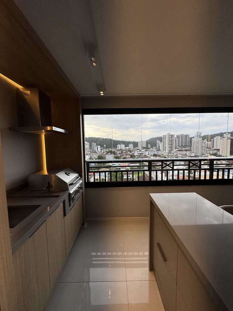 Apartamento em Praia Grande, no bairro Canto do Forte