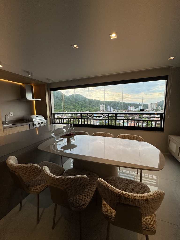 Apartamento em Praia Grande, no bairro Canto do Forte