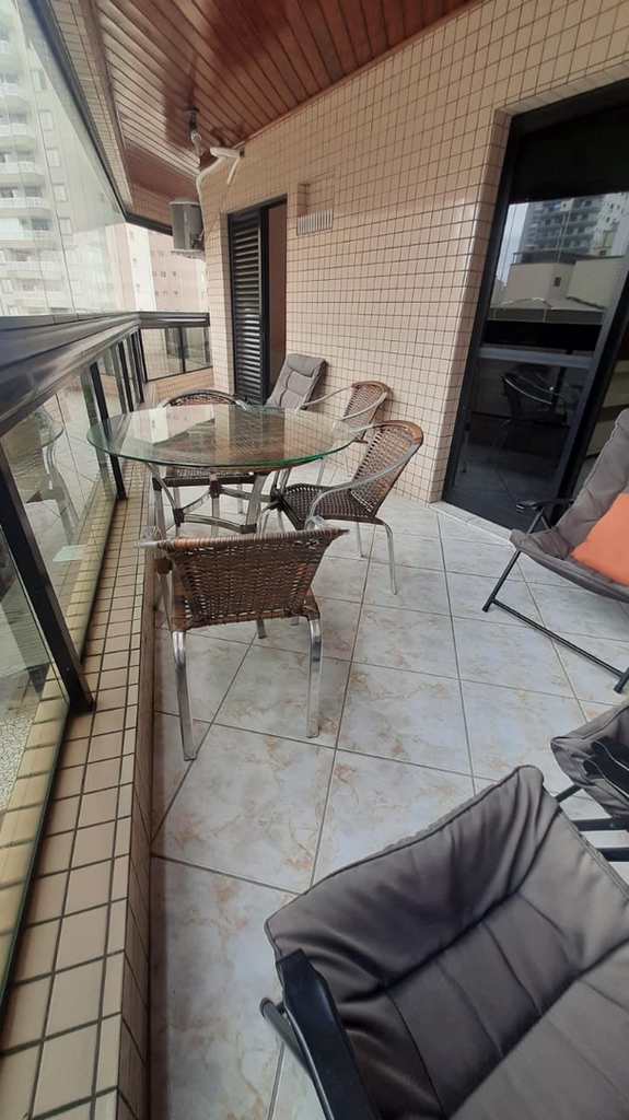 Apartamento em Praia Grande, no bairro Vila Guilhermina