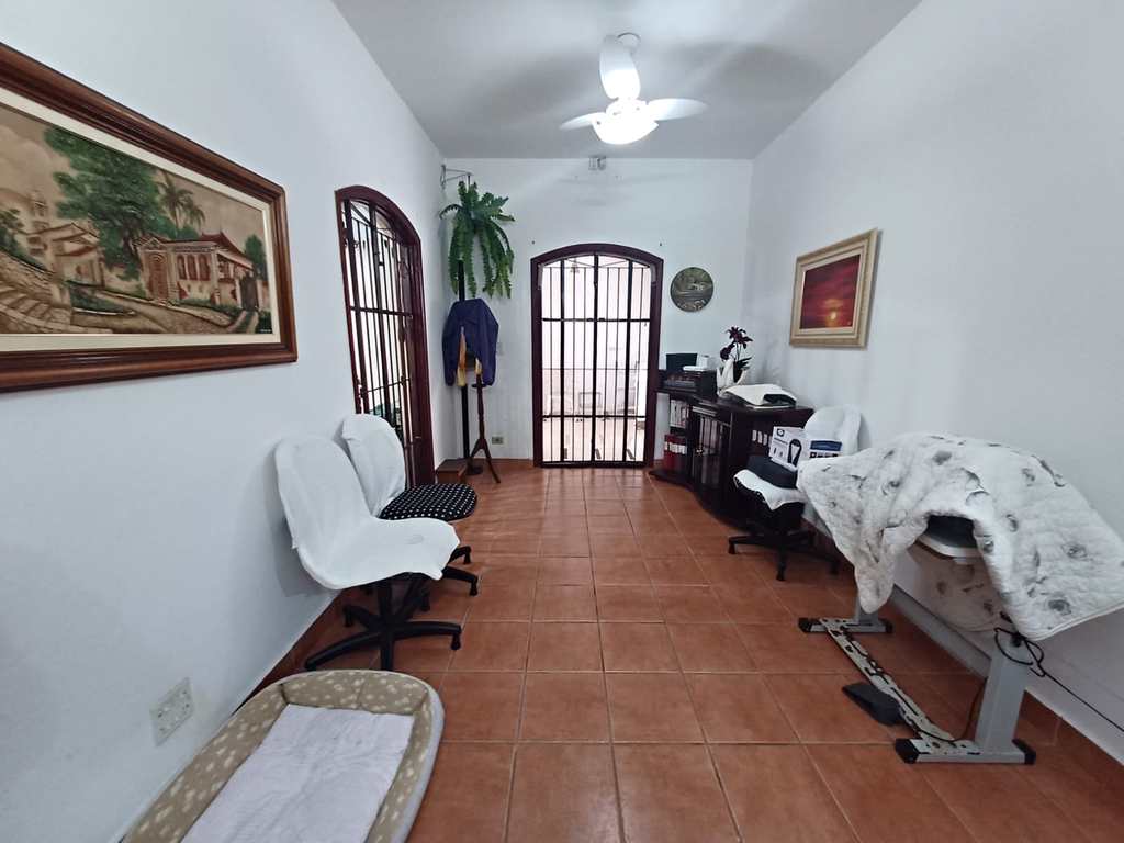 Casa em Itanhaém, no bairro Jardim Suarão (Praia)