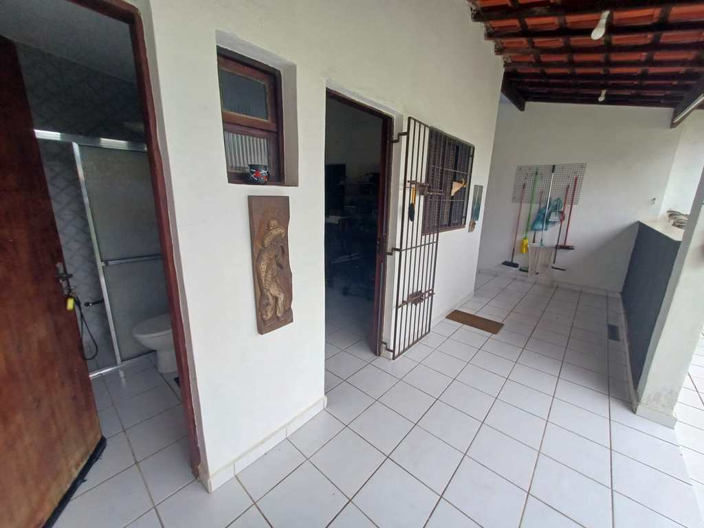 Casa em Itanhaém, no bairro Jardim Suarão (Praia)