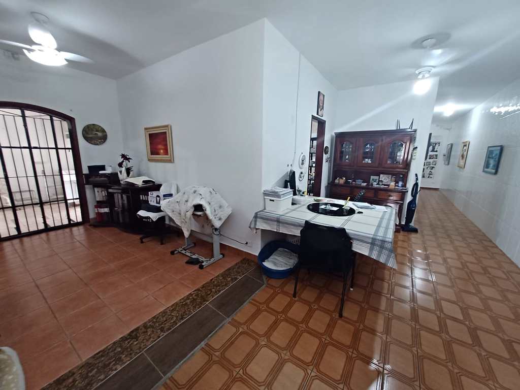 Casa em Itanhaém, no bairro Jardim Suarão (Praia)