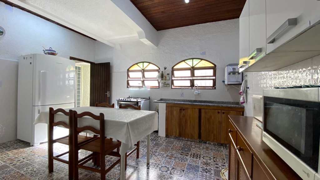 Casa em Praia Grande, no bairro Canto do Forte