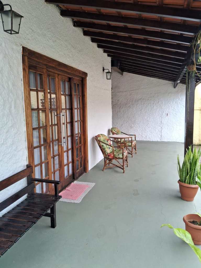 Casa em Praia Grande, no bairro Canto do Forte