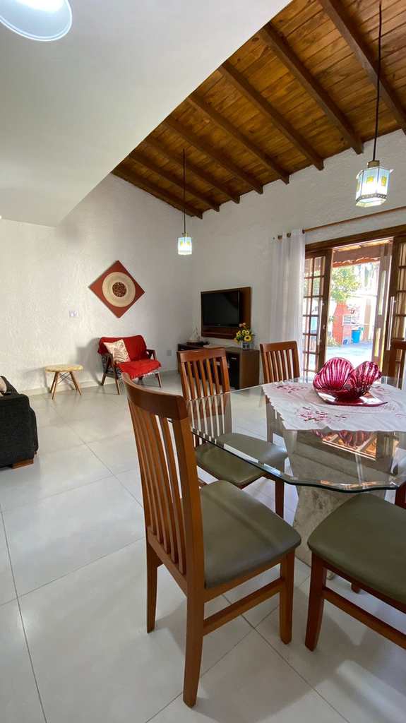 Casa em Praia Grande, no bairro Canto do Forte