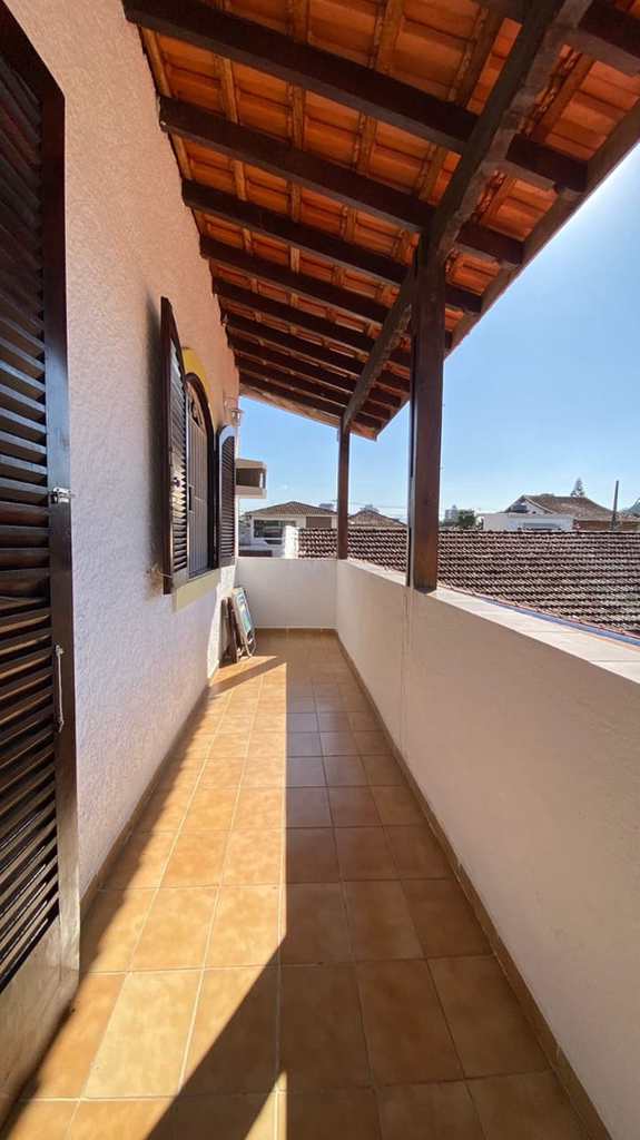 Casa em Praia Grande, no bairro Canto do Forte