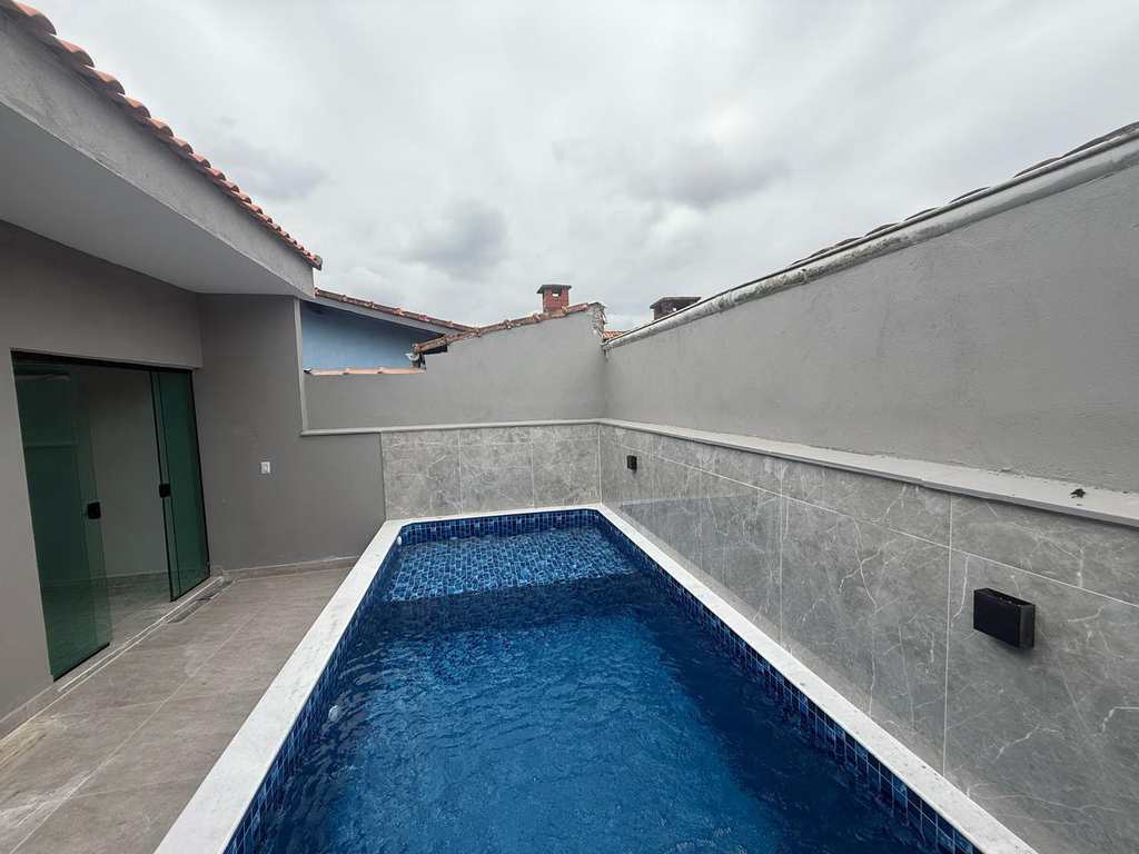 Casa em Mongaguá, no bairro Balneário Samas