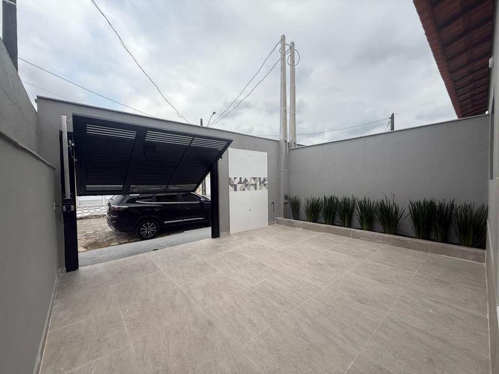 Casa em Mongaguá, no bairro Balneário Samas