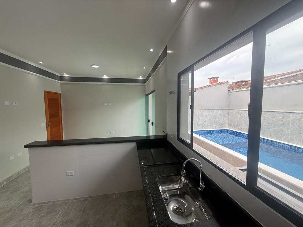 Casa em Mongaguá, no bairro Balneário Samas