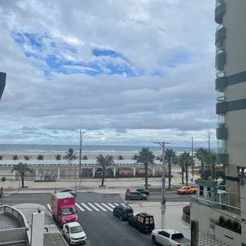 Apartamento em Praia Grande, bairro Guilhermina