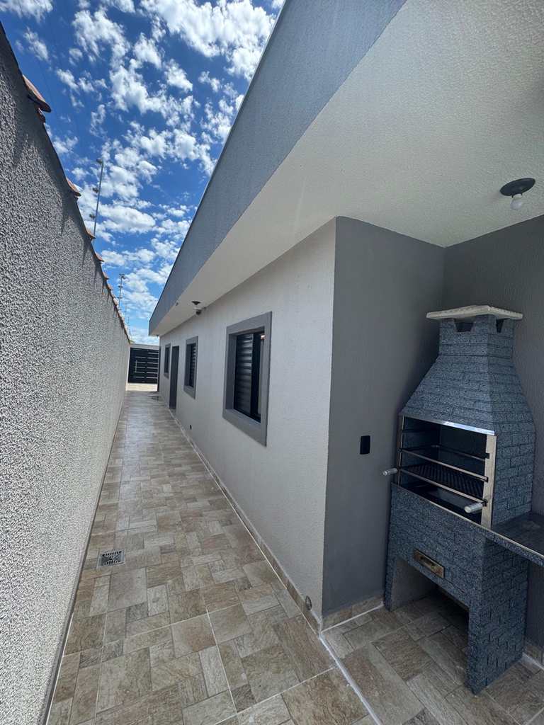 Casa em Itanhaém, no bairro Balneário Tupy