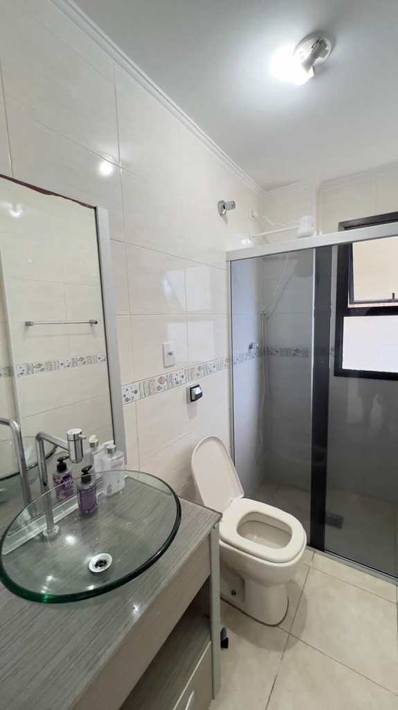 Apartamento em Mongaguá, no bairro Centro
