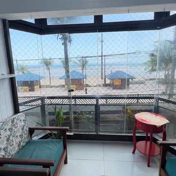 Apartamento em Mongaguá, bairro Centro