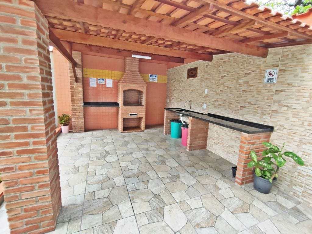 Kitnet em Praia Grande, no bairro Canto do Forte
